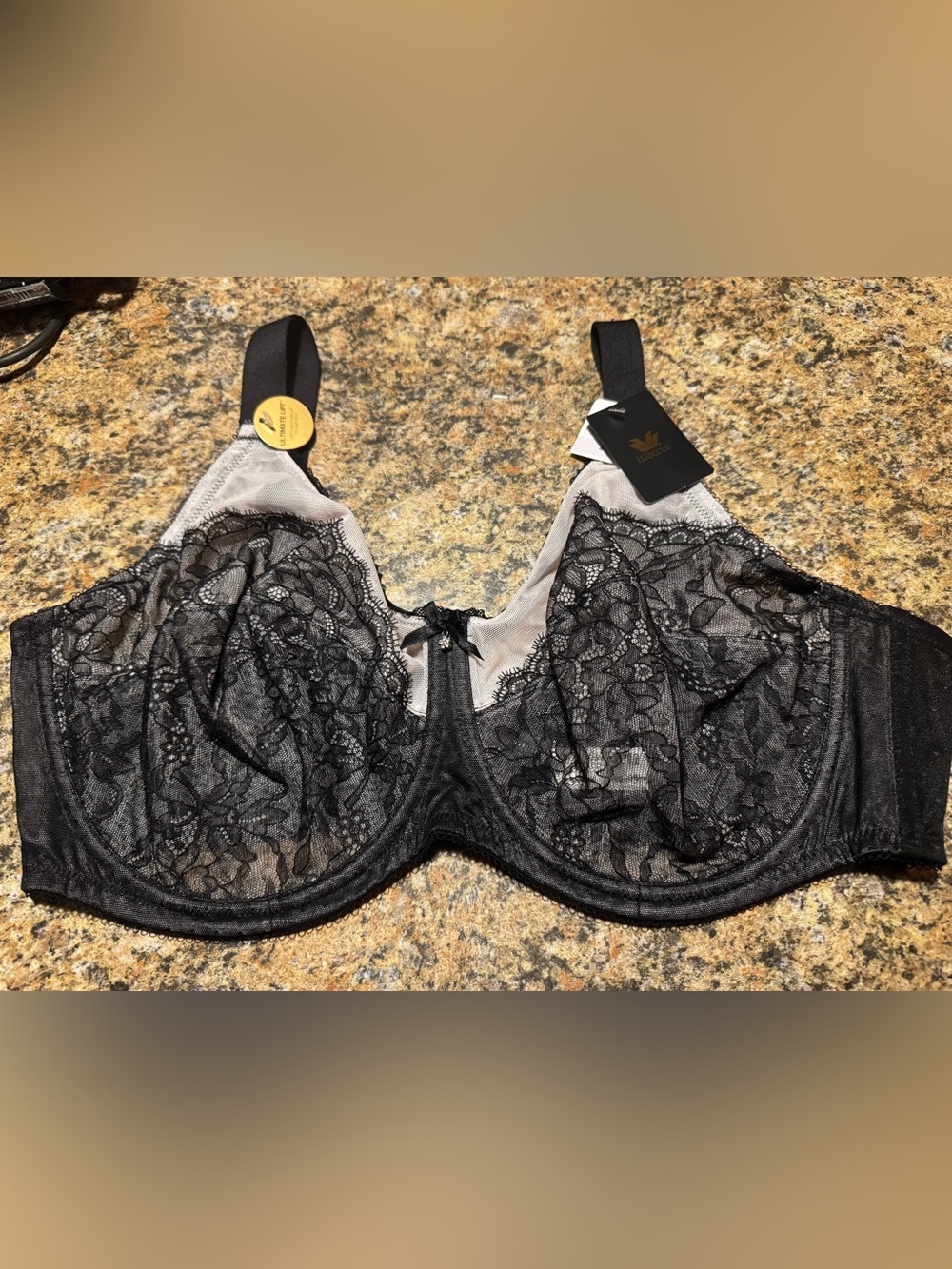 Wacoal 46D Bra Chantilly Lace Retro Chic 855186 Black Underwire Support White